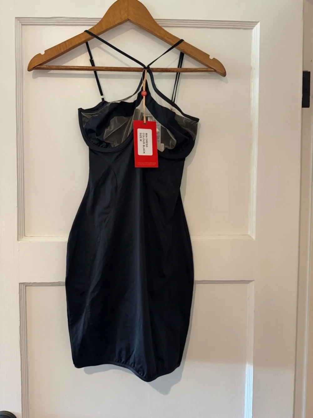 God Saves Queens Mia Dress - Picture 2 of 3